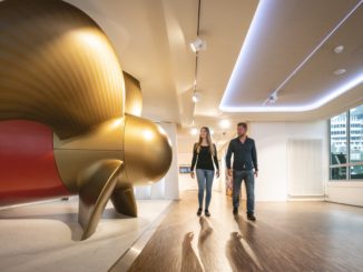 Im Besucherzentrum der Meyer Werft wird der Bau eines Kreuzfahrtschiffs anschaulich dargestellt und erklärt. Foto: Papenburg Marketing GmbH