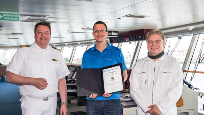 Der DNV.GL hat den Landstromanschluss der Europa 2 zertifiziert. Foto: Hapag Lloyd Cruises